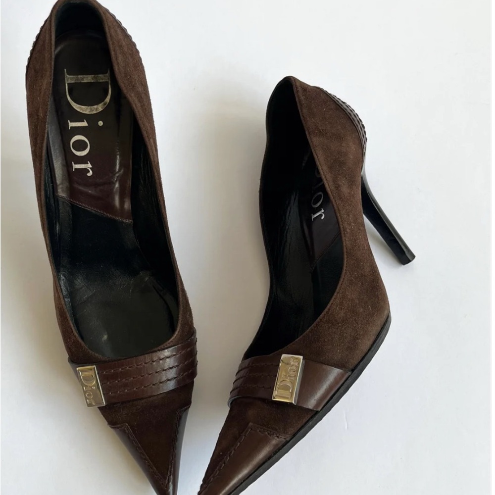 Dior Dark Brown Pointed-Toe Heels with Branded Accent - Picture 5 of 6